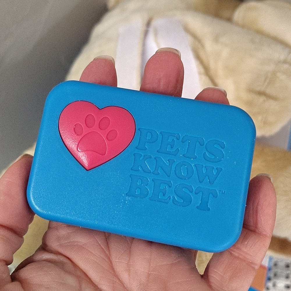 The HuggiePup is a cuddly behavioral aid toy Heartbeat Heatpack - Picture 4 of 5